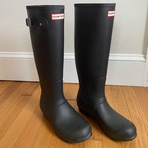 Hunter Tall Matte Black Boots